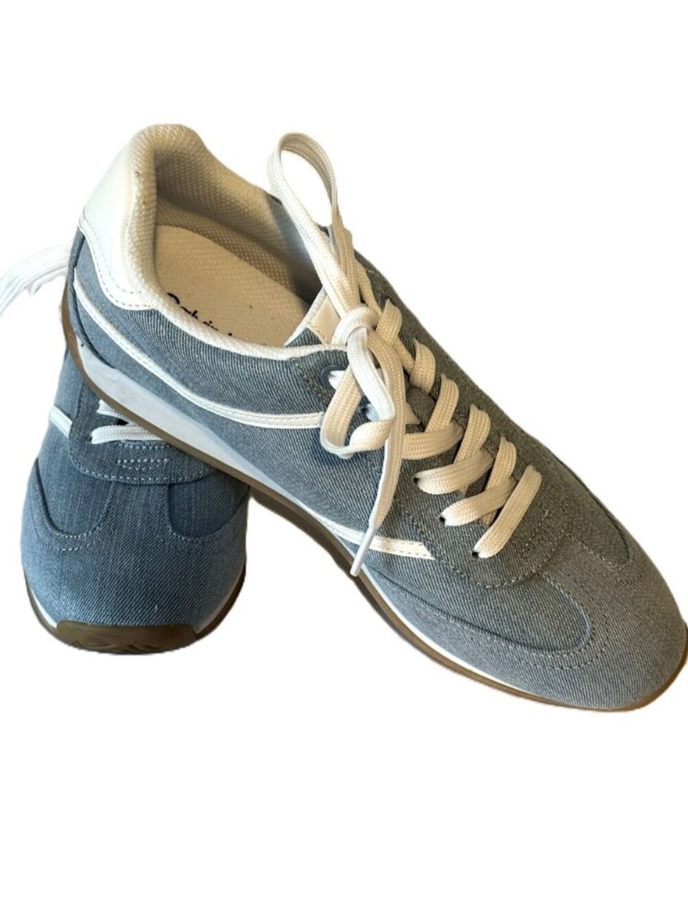 Blue denim look Calvin Klein Women's Avyenna casual sneakers, Size 9M